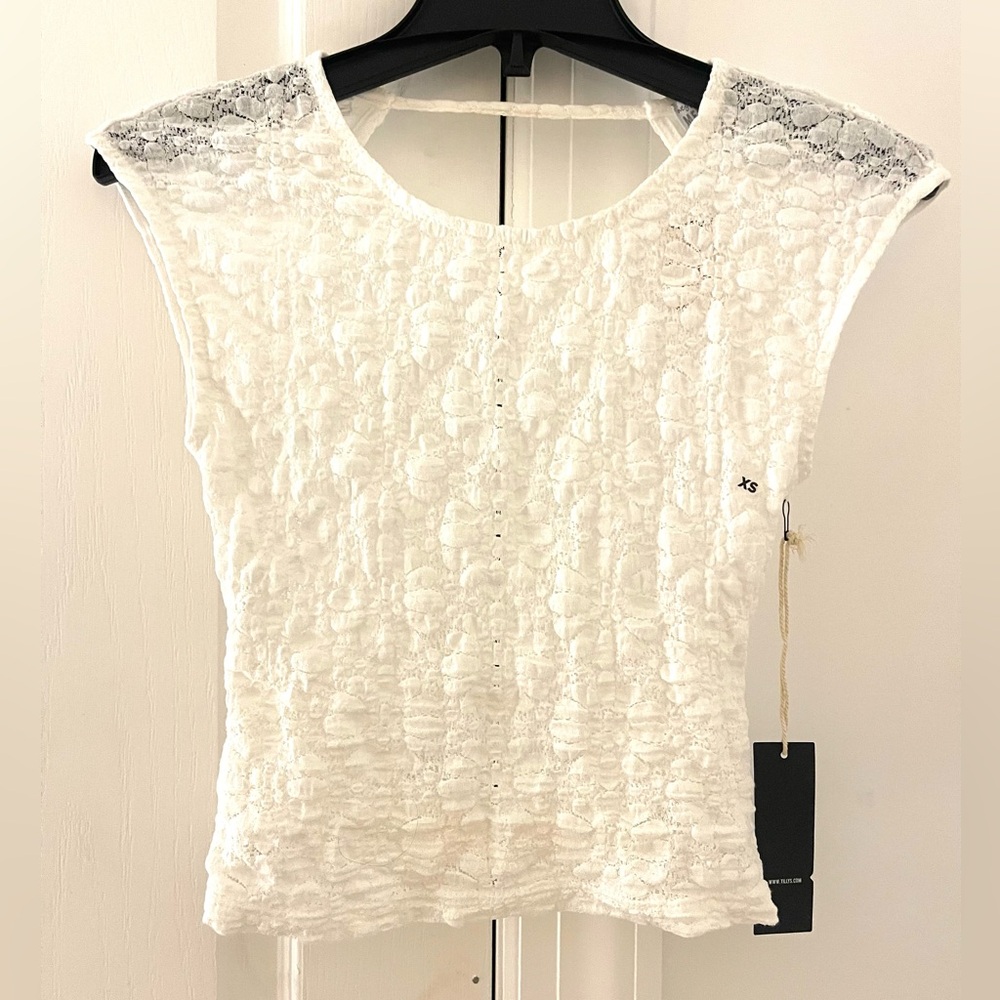 TILLYS: WHITE MESH OPEN BACK TOP